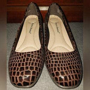 Pierre Dumas Brown Croc-Embossed Relaxed Wedge Pump 6.5